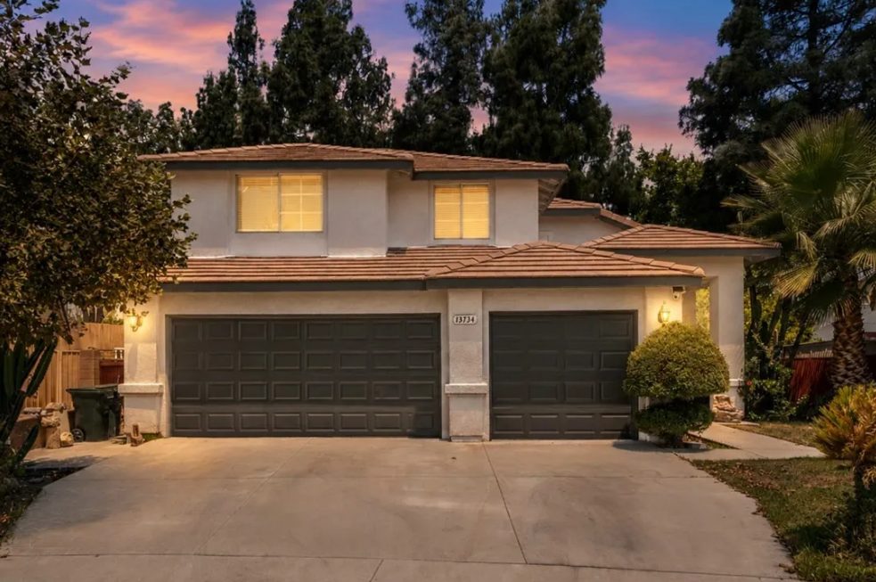 Move-up home in Temecula at dusk